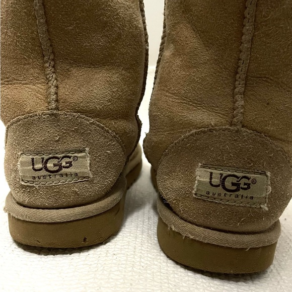 Ugg Australia Boots Brown Kids Size 2 - Picture 5 of 8